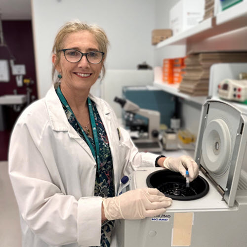 NCARD_research's tweet photo. Congratulations to Prof Jenette Creaney, who has been awarded a @CancerCouncilWA Research Fellowship for her project to improve #neoantigen #cancer #vaccine design by characterising and understanding neoantigen immune responses!

Read more here: https://t.co/D29NBVQIdt https://t.co/pN26zJrtNr