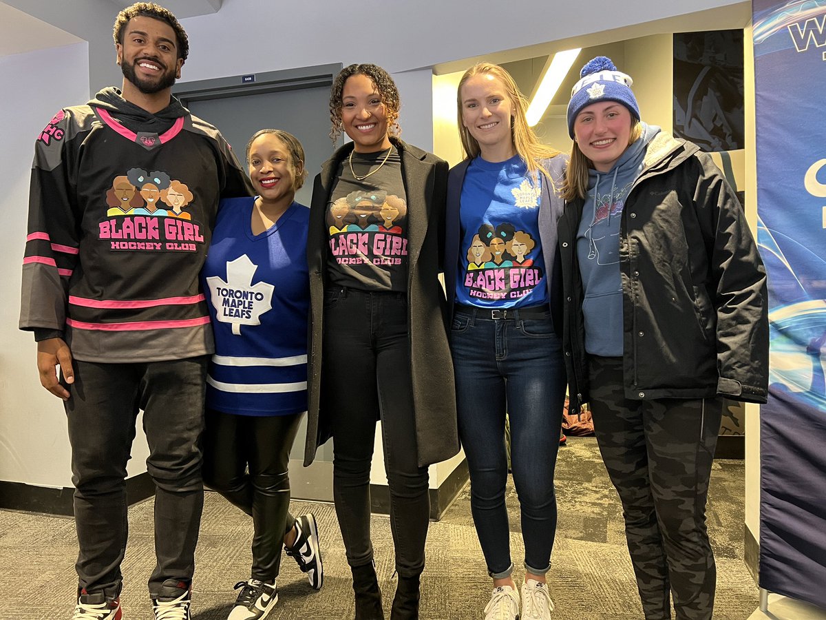 FatouSadio's tweet photo. Proud sister! So beyond happy for @saroyatinker71 &amp; the @TheTorontoSix — earned it. Black girls will pick up hockey because of her. https://t.co/4vsUJikOpX