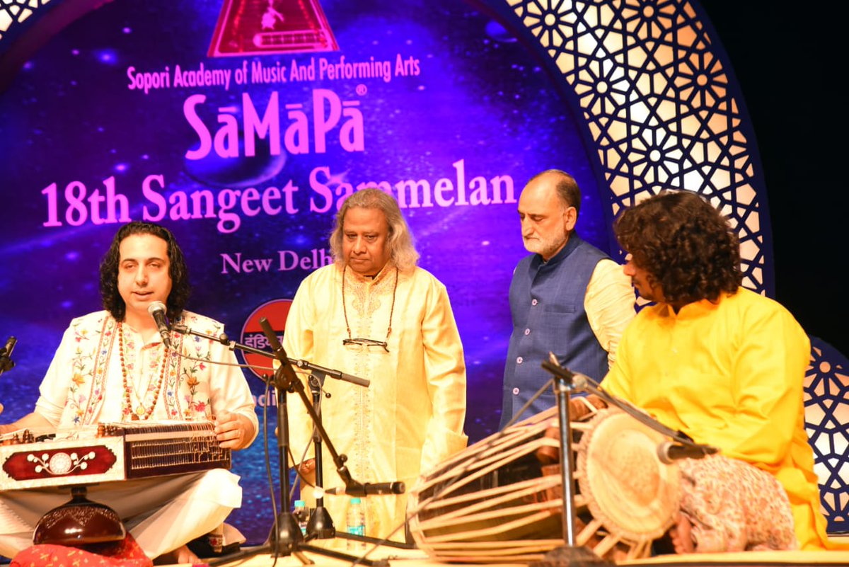 masoodirafeeq's tweet photo. Some more pictorial coverage of Indias' Top Shastriya Sangeet Sammelan by (March 20 to 22) at New Delhi #SaMaPa by @abhaysopori held 1st time it was established by his Guru ,father legend & King of Strings(santoor) @BhajanSopori 18 years back ..1/1 https://t.co/puhuodE5ms