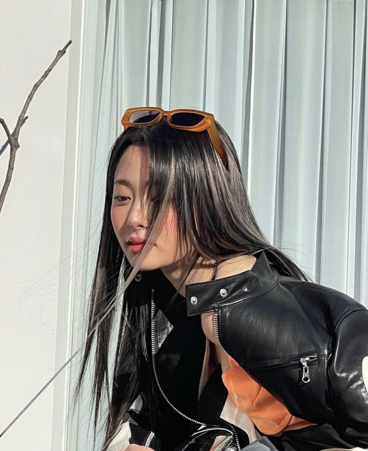huhyunjinpics's tweet photo. shes so pretty like.. damn https://t.co/3VhUaKagtf