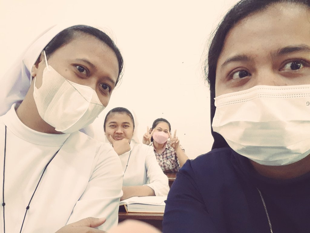 fratrian tweet media