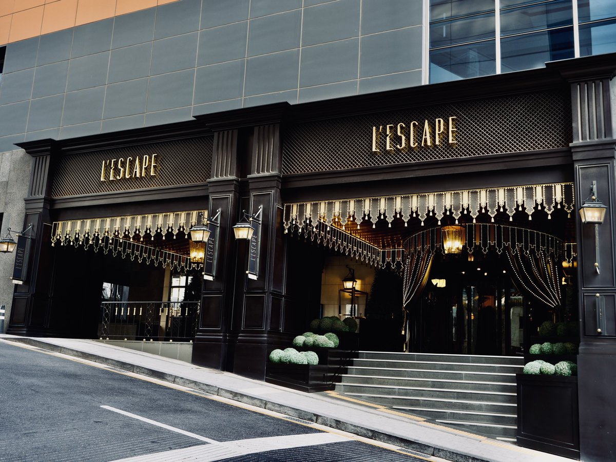 new_valley2's tweet photo. #lescapehotel 
#seoul 
#lumixdcg9
#leicadgvarioelmarit1260 https://t.co/C1EsxCLrA2