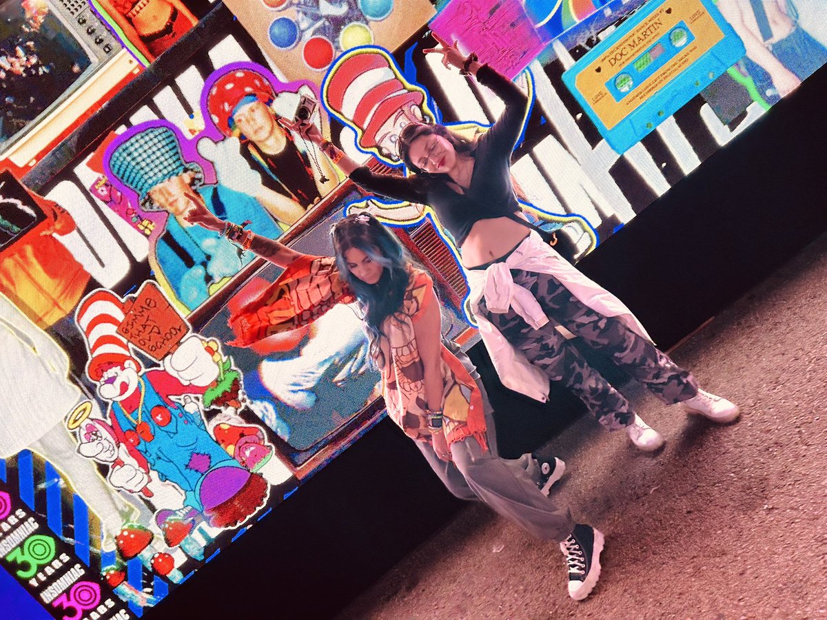 stacevibes_'s tweet image. Another festival in the books with both my rave fams 🤍