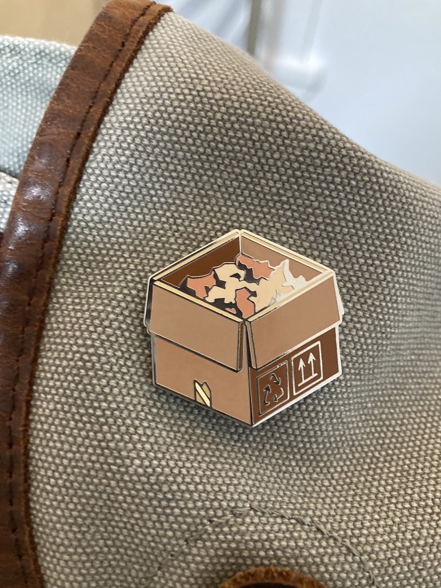I loved my Unpacking pin! Meeting <a href="/Wrenegadey/">Wren Brier</a> was definitely one of my #GDC23 highlights. 
📦🎮