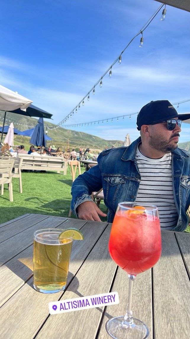 eiv529's tweet photo. Altísima Winery Temecula CA 😎 https://t.co/HFT20MXHzD