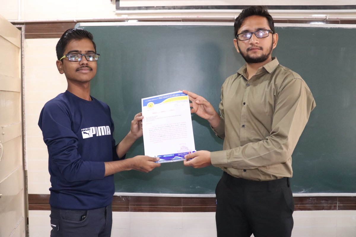 amroli10's tweet photo. Top – 5 Students In Internal Evaluation 
https://t.co/3pAVmAKRCz  Sem - II  Division - II
Academic Year 2023
#amroli #amrolicollege #bestcollege #topcollege #jzshah #hpdesai #top5 #top5students #internalevaluation #semII #academicyear2023 https://t.co/oa4N7l7UxL