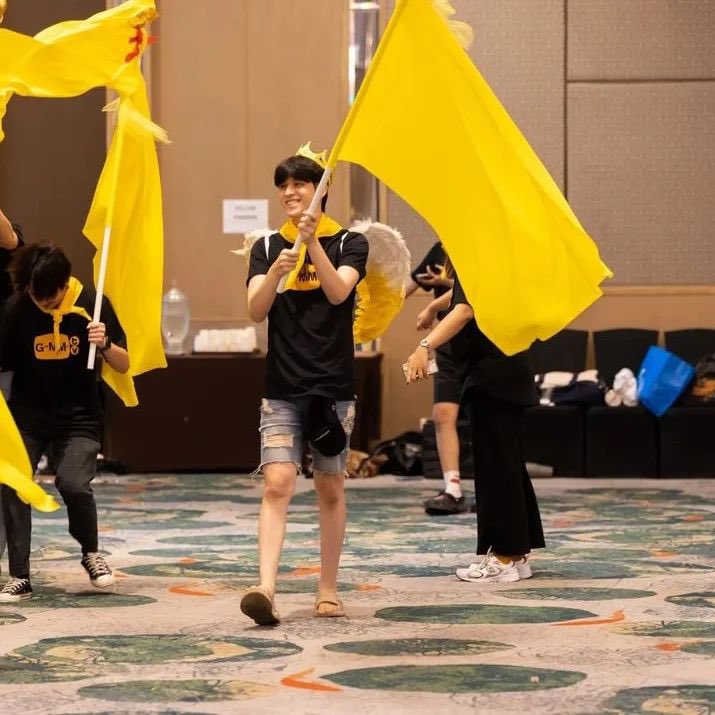 haochalarmtosky's tweet photo. “สกาย วงศ์รวี” กับงาน #gmmouting2023 และการเป็นน้องใหม่กับค่ายใหม่ ทั้งปีกทั้งมง แจ่มๆ ขอให้สนุกนะ 😊 #skywongravee #ก้อนเมฆของสกาย ฝากเอ็นดูสกายด้วยนะคะ ☁️🤟 https://t.co/nHV0jg0ovx