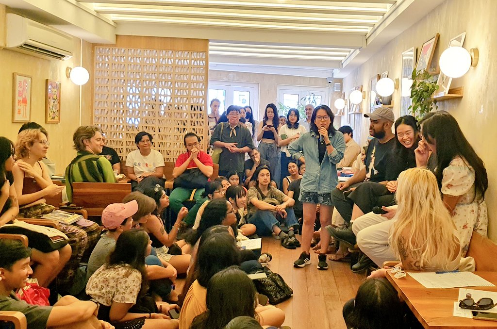 It was poppin' at <a href="/mynahmag/">Mynah Magazine</a>'s bittersweet launch/goodbye party 💫

Past &amp; existing editorial team members shared their memories and thoughts about running an indie, longform non-fiction magazine. 

The publication was, on sum, a great chapter in S'pore's publishing history ✨️⚡️