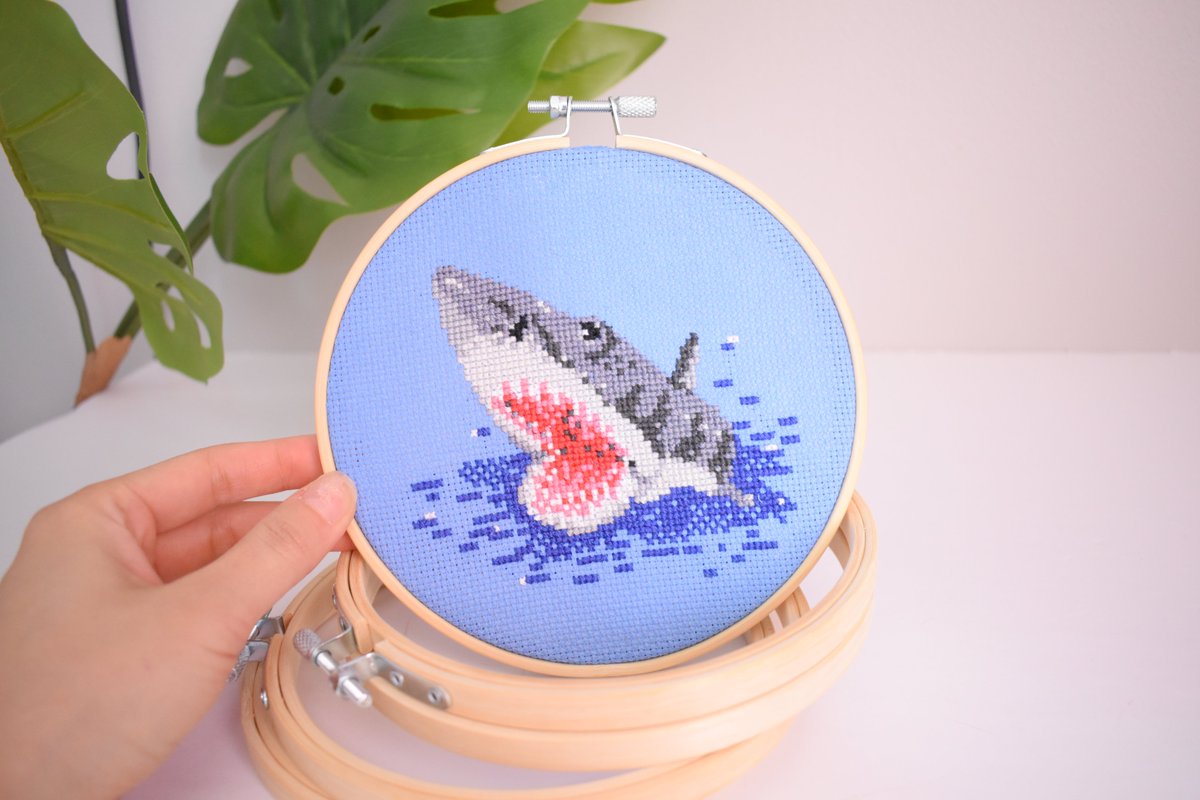 My New Shark Cross Stitch Kit - #JAWS #shark 
sugarbplays.etsy.com/listing/143370…