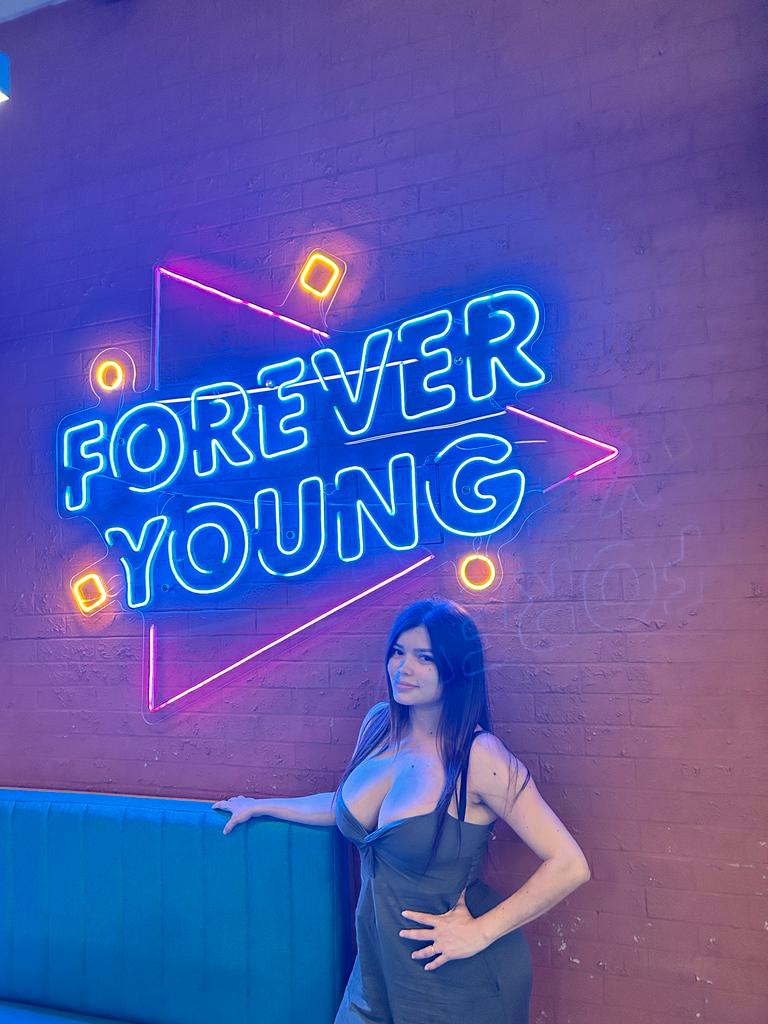 VineFrida tweet media