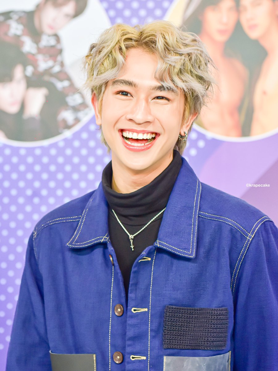 น้องเค้าน่ารักมั่ก!!! 🌻✨
#LIPSGarçonxOhmFluke
#เจ้าแก้มก้อน #fluke_natouch