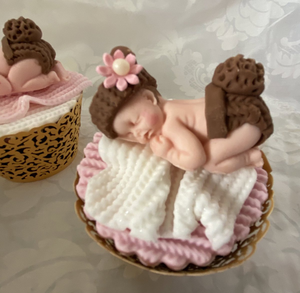 sharonmacks's tweet photo. Baby Shower Treats for Maddison #babyshower #itsagirl #pink #cakeart #cakedesign #cakedecorating #cakemaker #baker #baking #sugarcraft #cakes #cakedecorator #teddybear #babygirl #pregnant #celebrate #cupcakes #alledible #handmade https://t.co/gEGmtM6BKa