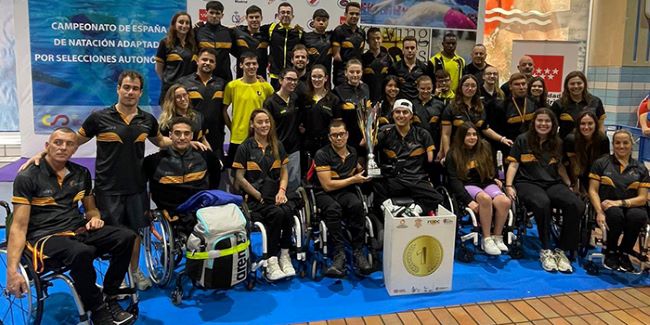 DiariDiscapCat's tweet photo. Catalunya revalida el títol de campiona d’Espanya de natació de seleccions autonòmiques #natacioadaptada #CCAA
https://t.co/sTtUJN70EI https://t.co/tAN7lzXuqd