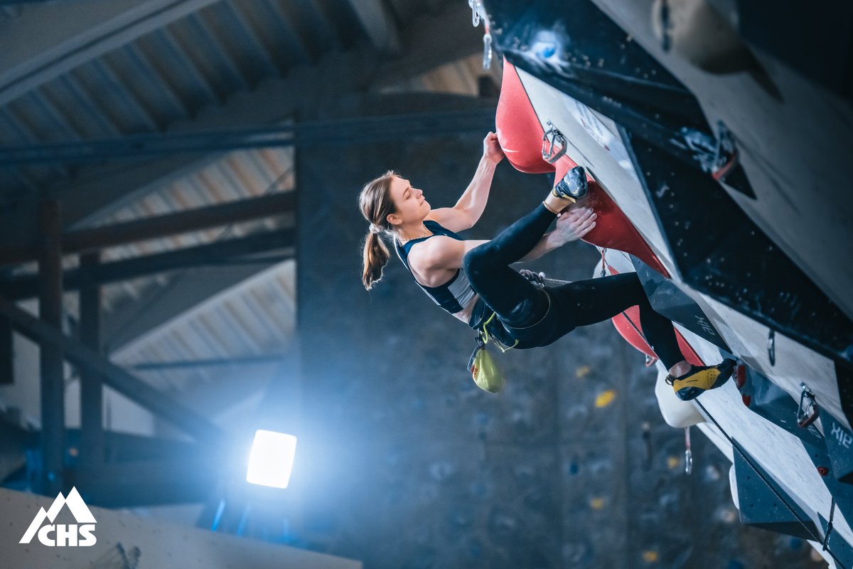 Suverénními vítězi prvního kola Českého poháru v lezení na obtížnost 2023 se stali favorité Eliška Adamovská a  Martin Stráník.🥇 Skvěle se předvedli také mladé naděje našeho sportu. 💪 Více zde: 1url.cz/frcgp