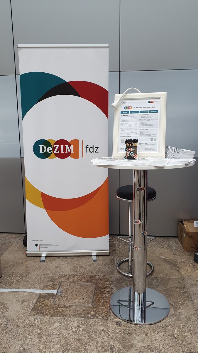 Aufbau abgeschlossen. Die #9kswd Konferenz des <a href="/KonsortSwd/">KonsortSWD</a> <a href="/ratswd/">RatSWD</a> kann losgehen. Wir freuen uns auf Besuch!  <a href="/DezimInstitut/">DeZIM-Institut</a> @JacobsenJannes @AlmuthLietz