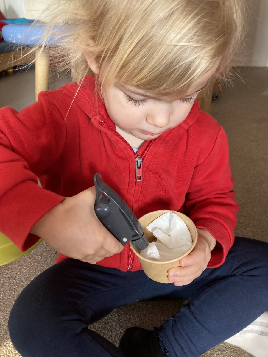 osbornecnweb's tweet photo. We have started to make our #Easter gardens in toddlers. "What we going to do?" "Seeds" "Cup" We are going to nurture these and we will wait and see what happens #commuinication #belonging #exploration #wellbeing @EAS_EarlyYears @NewportFIS @care_wales @estyn @EarlyWales https://t.co/2HLiBqYTOy