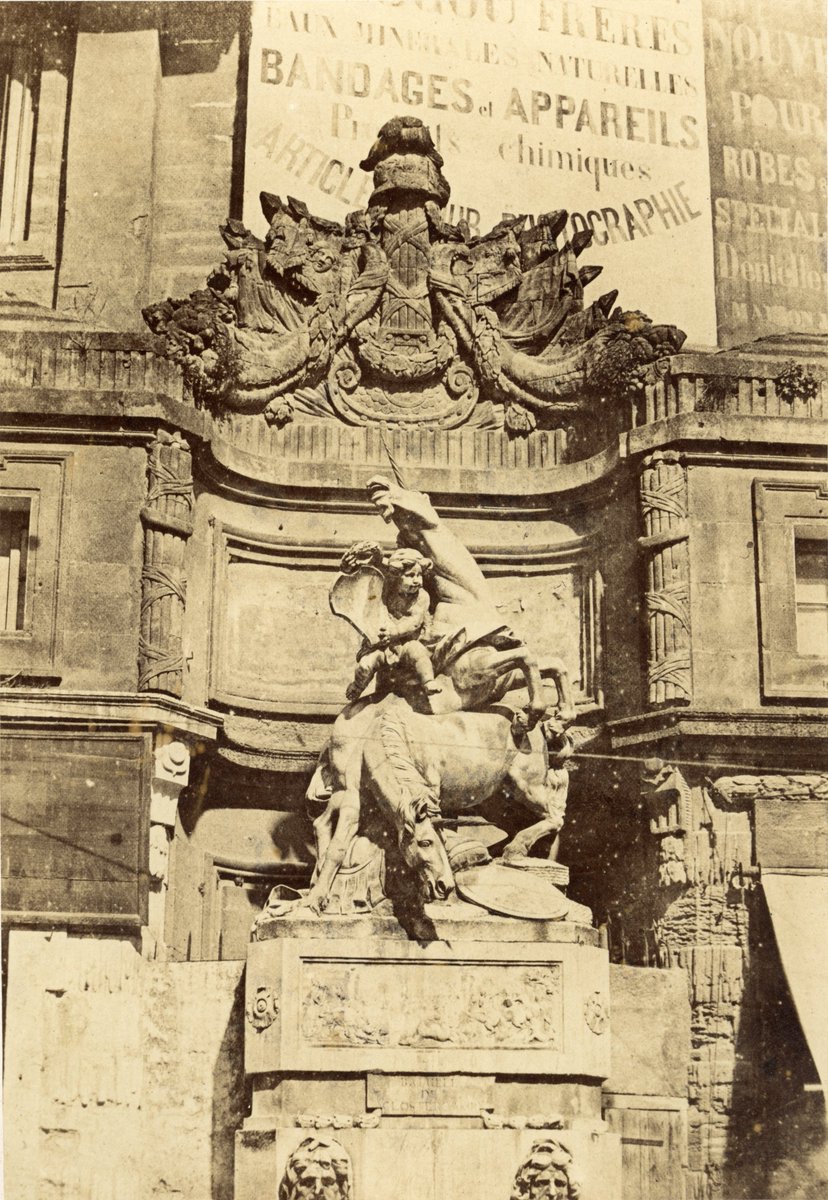 ArchivesMtp34's tweet photo. #Journéemondialedelalicorne @Montpellier_ 
🦄La fontaine des licornes, d'abord installée place Jean-Jaurès déménage au milieu du XIXe place de la Canourgue. 
⛏Elle est une œuvre du sculpteur Dantoine (1737-1809) à qui l'on doit aussi la fontaine des Trois Grâces
15Fi38 https://t.co/7TMf4QcEOD