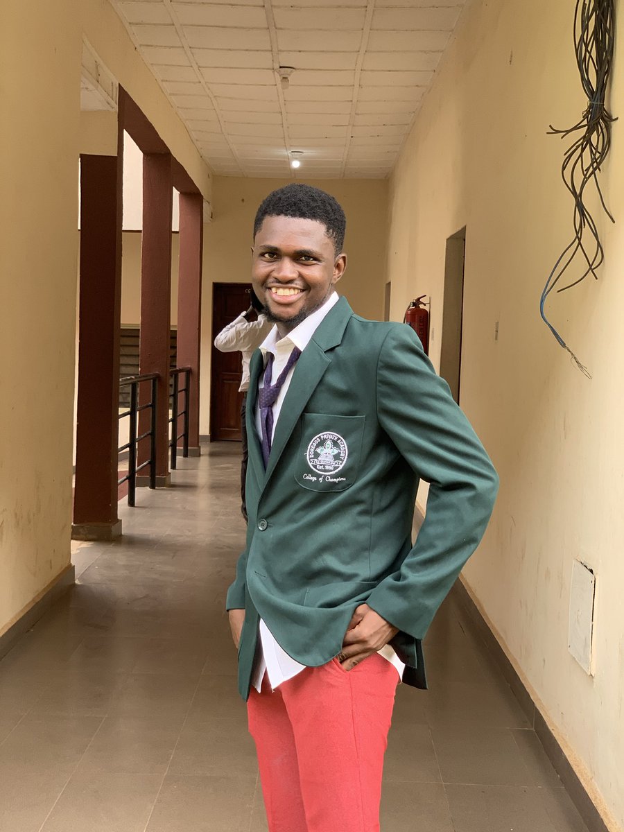 SamzyVG's tweet photo. It’s #BacktoSchoolDay 

#GrandezaWeek 
#LastDaysinFUTA
#WeareFutarians https://t.co/EAC1m3z719