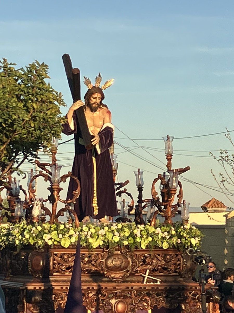 sempasionjerez's tweet photo. Estampas del Sábado de Vísperas
#SSanta23 #Cuartillos #Jerez
@ApPazCuartillo @NazarenoAlgaba https://t.co/lWQk8JpQ3A
