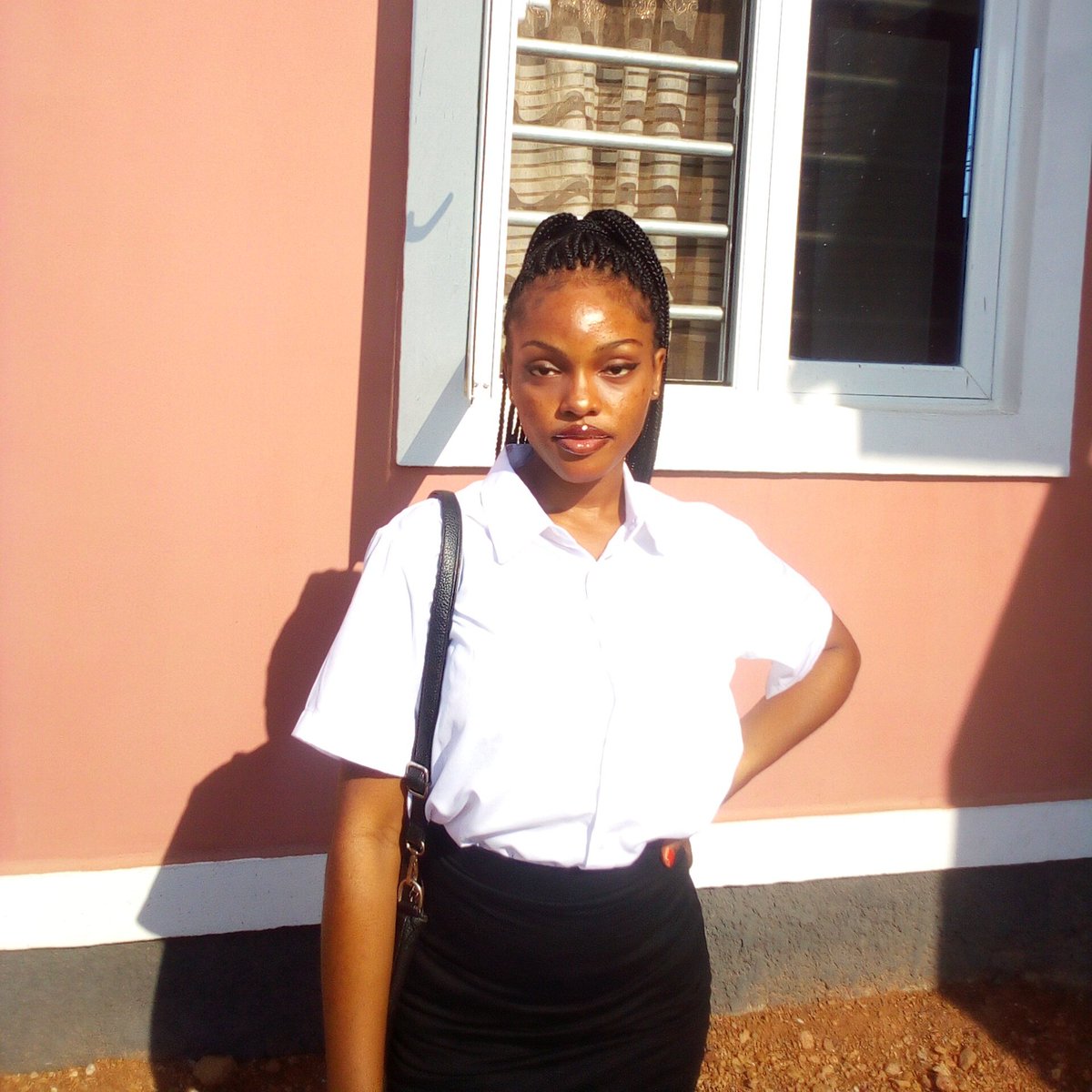 claireifudu_'s tweet photo. First day in uni..👩‍⚖️🤭🤍 https://t.co/uFKwUTKRul