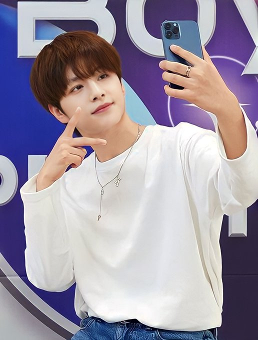 LEVINDONESIA's tweet photo. 230326 | _mnetboysplanet update

#Boysland selfie hasil dari event kemarin ✨ Kalian yang mau liat hasil fotonya secara langsung bisa selesaikan misi Harmony di Sandbox guys!

- 🐥
#WANGZIHAO #王子浩 #왕즈하오 
#BOYSPLANET #보이즈플래닛 https://t.co/ujQy2jTyIh