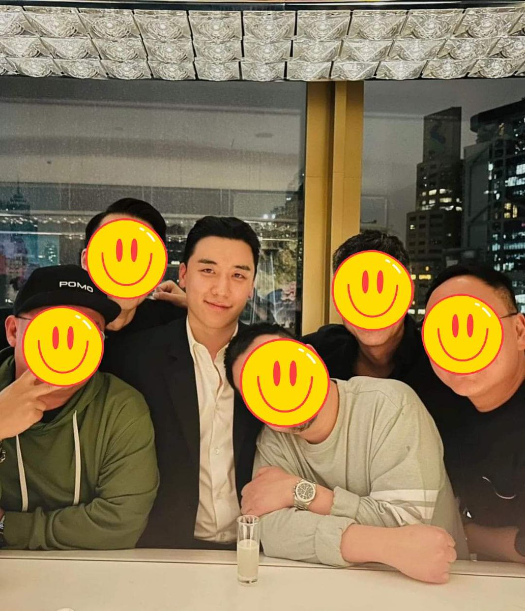 Oh my goodness, I can't handle this, his handsomeness 😍😍😍😍 <a href="/ForvictoRi/">Lee seung ri スンリ 이승리</a> #seungri