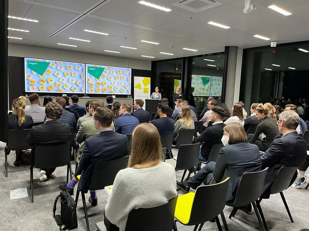 Wir waren auf dem #Event von <a href="/HoganLovells/">Hogan Lovells</a> in #Frankfurt zu den Themen #Grundbuchrecht und #Grundstücksrecht. Beständige Weiterentwicklung in #Immobilien - und #Tech Themen sind uns sehr wichtig. Vielen Dank an Hogan Lovells für den Input👍
