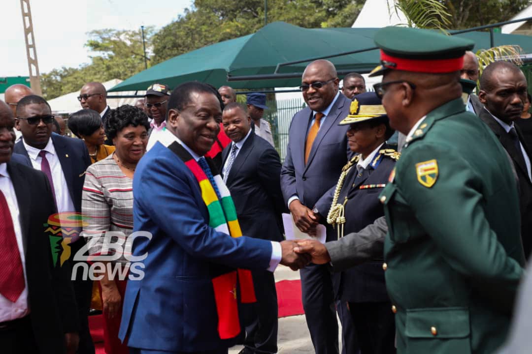 ZBCNewsonline's tweet photo. President Emmerson Mnangagwa is today officially opening the newly-established Magistrates Court in Epworth.

The construction of the magistrates courts in suburbs is in line with the Government’s quest to take justice delivery systems to the people. https://t.co/XvKYbpCxGh