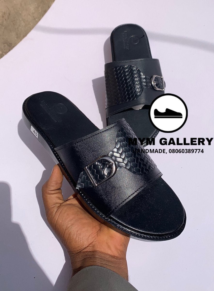 RETWEET and PATRONIZE us ABEG!🙏🏾

As Sallah is approaching , we have beautiful handmade shoes, different designs for you husband, brothers, fathers and friends.

At a very affordable price N6000 🙌🏽
DM @MYM_Gallery_001 for ur orders🙏🏾