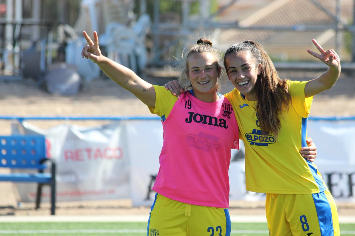 𝑳𝒖𝒏𝒆𝒔 😁

Hoy el lunes es menos lunes con el +3 de ayer.

<a href="/danielaarquess/">DANIELA ARQUES</a>
                   ✌️
 <a href="/RaquelPinelSaez/">Raquel Pinel Sáez</a>