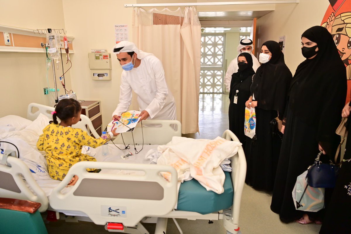 aadc_channel's tweet photo. مشاركة أعضاء مجلس سيدات طاقة ومجلس الشباب في يوم الطفل الإماراتي بالتعاون مع مستشفى توام بالعين لنشر السعادة بين الإطفال المصابين بالسرطان إحدى مبادرات المسئولية المجتمعية المعتمدة في شركة العين للتوزيع
 
#العين_للتوزيع #يوم_الطفل_الأماراتي https://t.co/rfcGf2M3B7