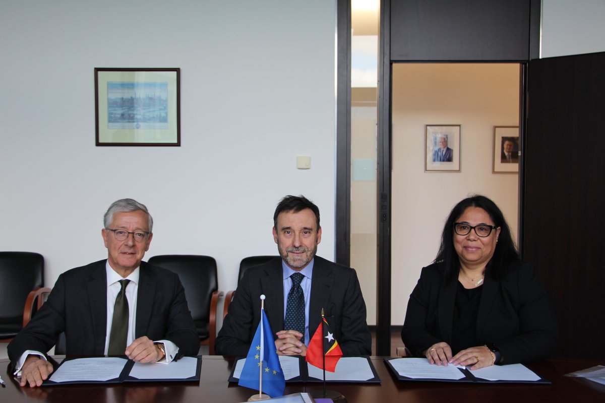 EUmissionWTO's tweet photo. Very pleased to announce that the EU and Timor-Leste concluded today in Geneva our bilateral market access negotiations on services and goods as part of Timor-Leste's accession to the @wto.
1/2

#EUatWTO #EUtrade https://t.co/SaWtX2dE7B
