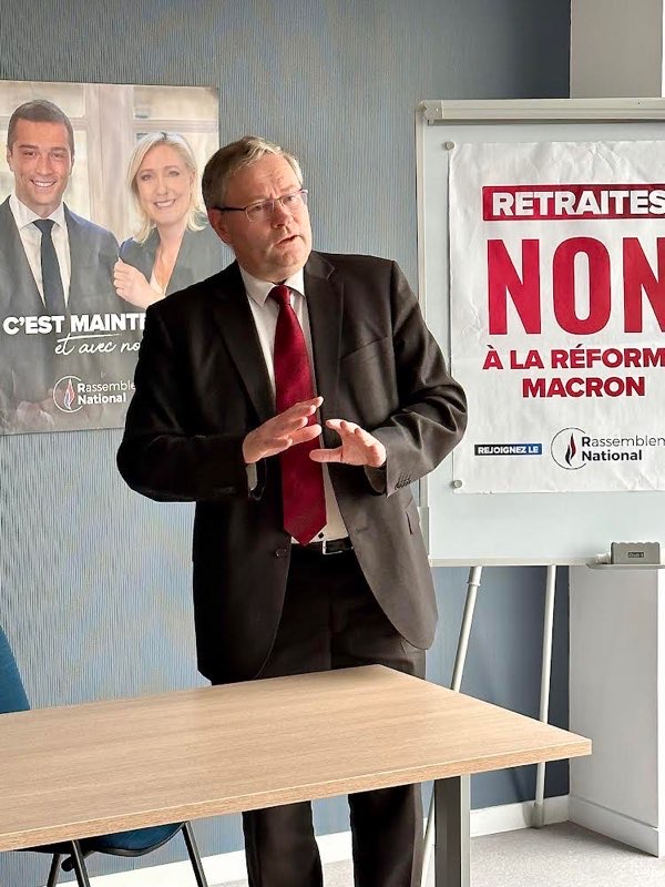 Belle réunion conviviale samedi au Havre : Gilles Pennelle y a parlé du parti et de la réforme des retraites, Emeric Salmon de l'Assemblée nationale, et moi de l'UE !