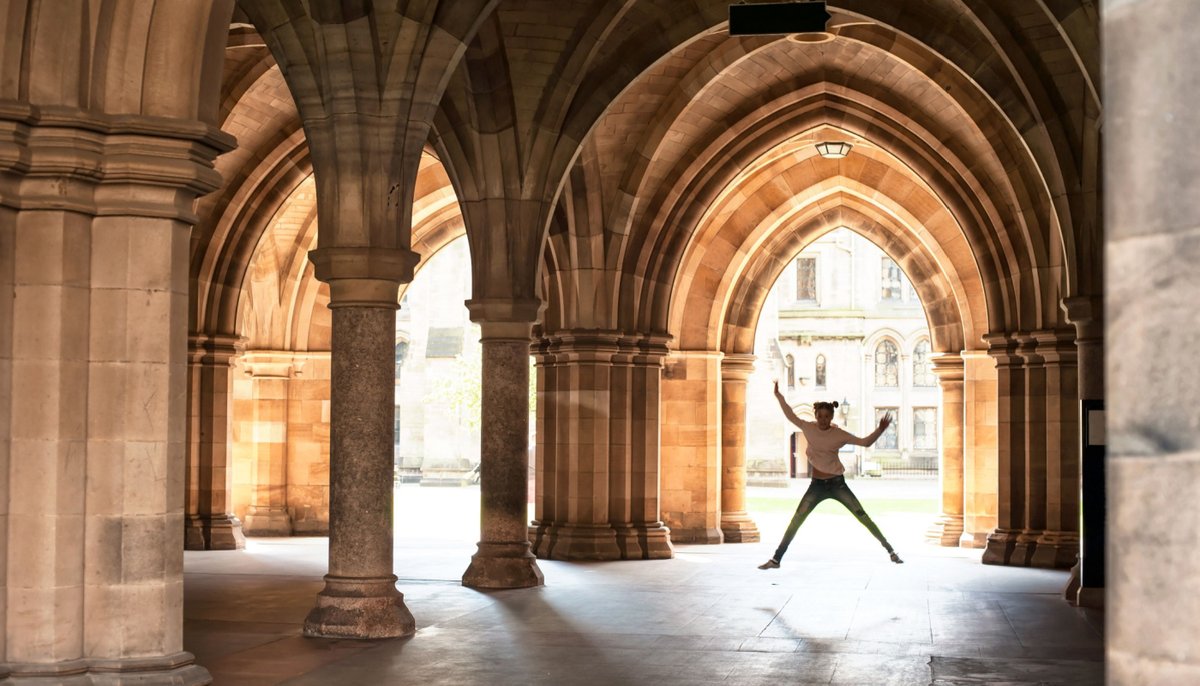 🤔 Did you know?

As of 2019, 46% of Glasgow City Region residents have a degree, well above the UK average of 38% and higher than in Manchester, Liverpool and Birmingham

#Glasgow #Scotland #Education