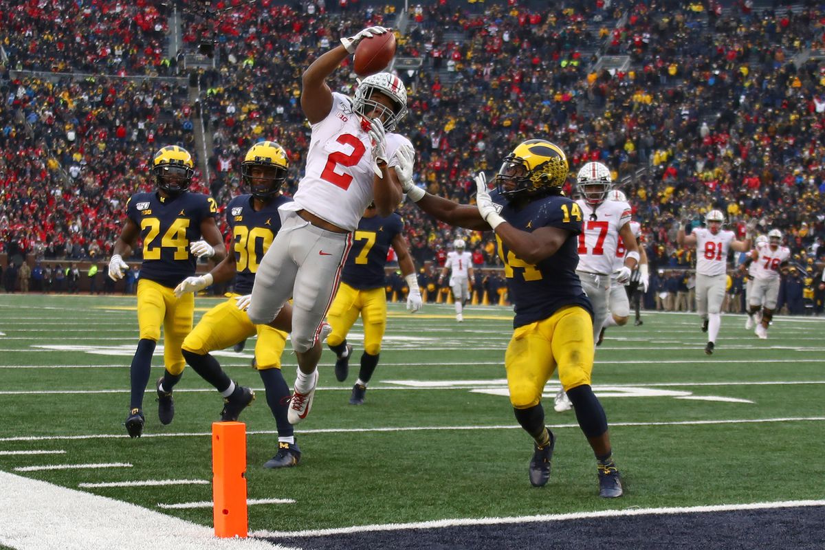 Real_ClockTower's tweet photo. BONG!

It's 06:00 AM and Michigan still sucks. Go Bucks! 
#OhioState #GoBucks #Buckeyes https://t.co/T72qwJZ0bO