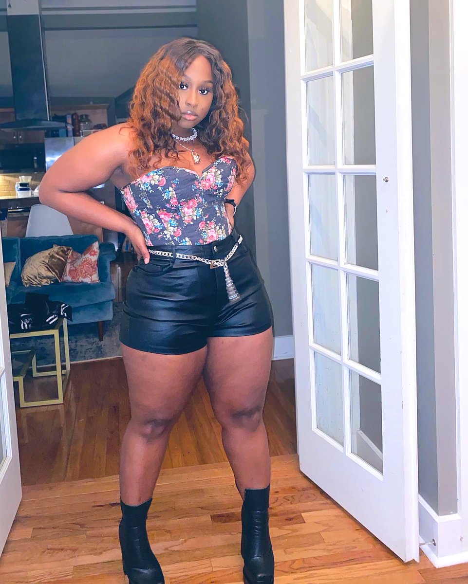 belle_jaeee's tweet photo. Comin' back, she’s so candid
Comin' back snatched like bandit https://t.co/s0IrR45X5X