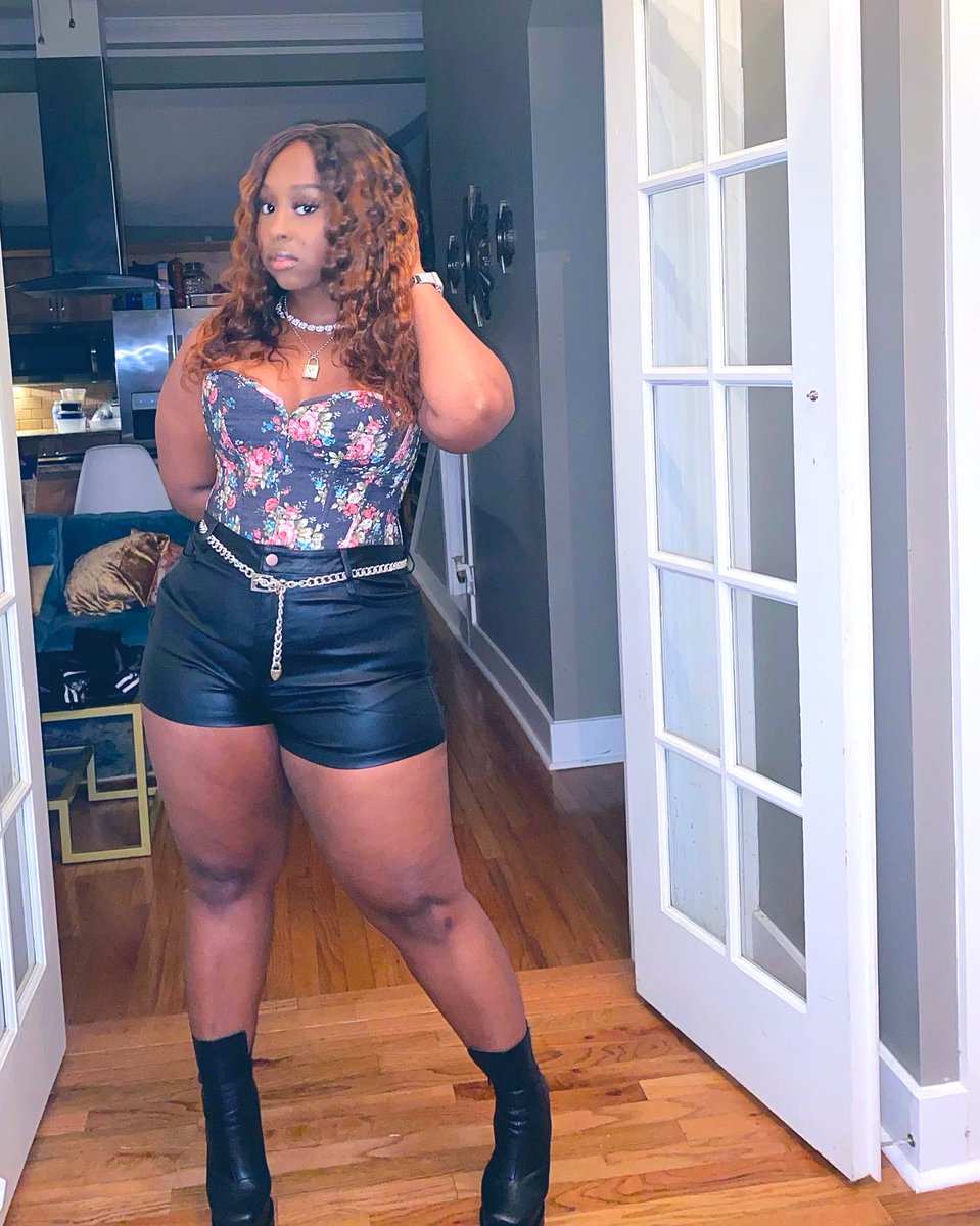 belle_jaeee's tweet photo. Comin' back, she’s so candid
Comin' back snatched like bandit https://t.co/s0IrR45X5X