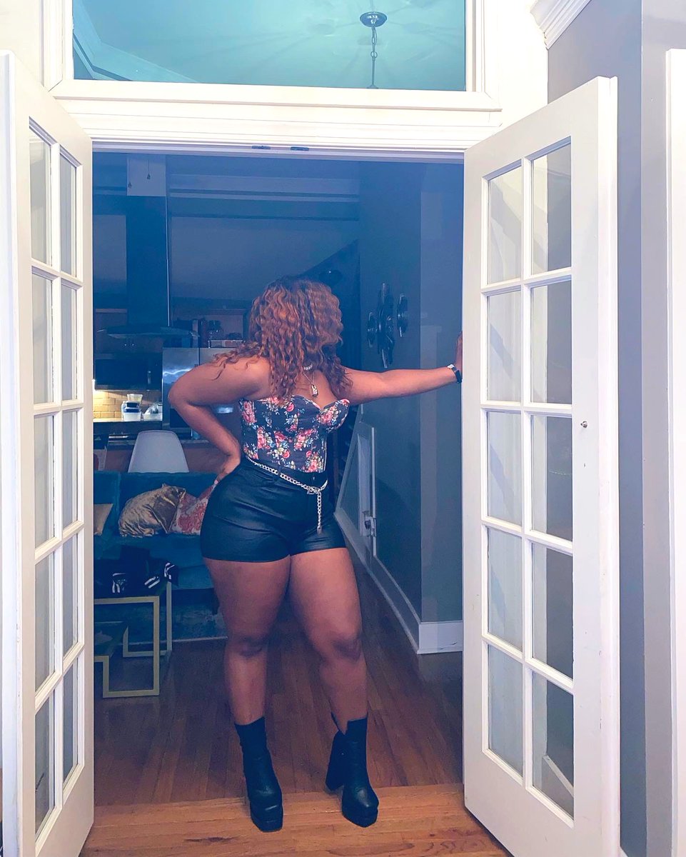 belle_jaeee's tweet photo. Comin' back, she’s so candid
Comin' back snatched like bandit https://t.co/s0IrR45X5X