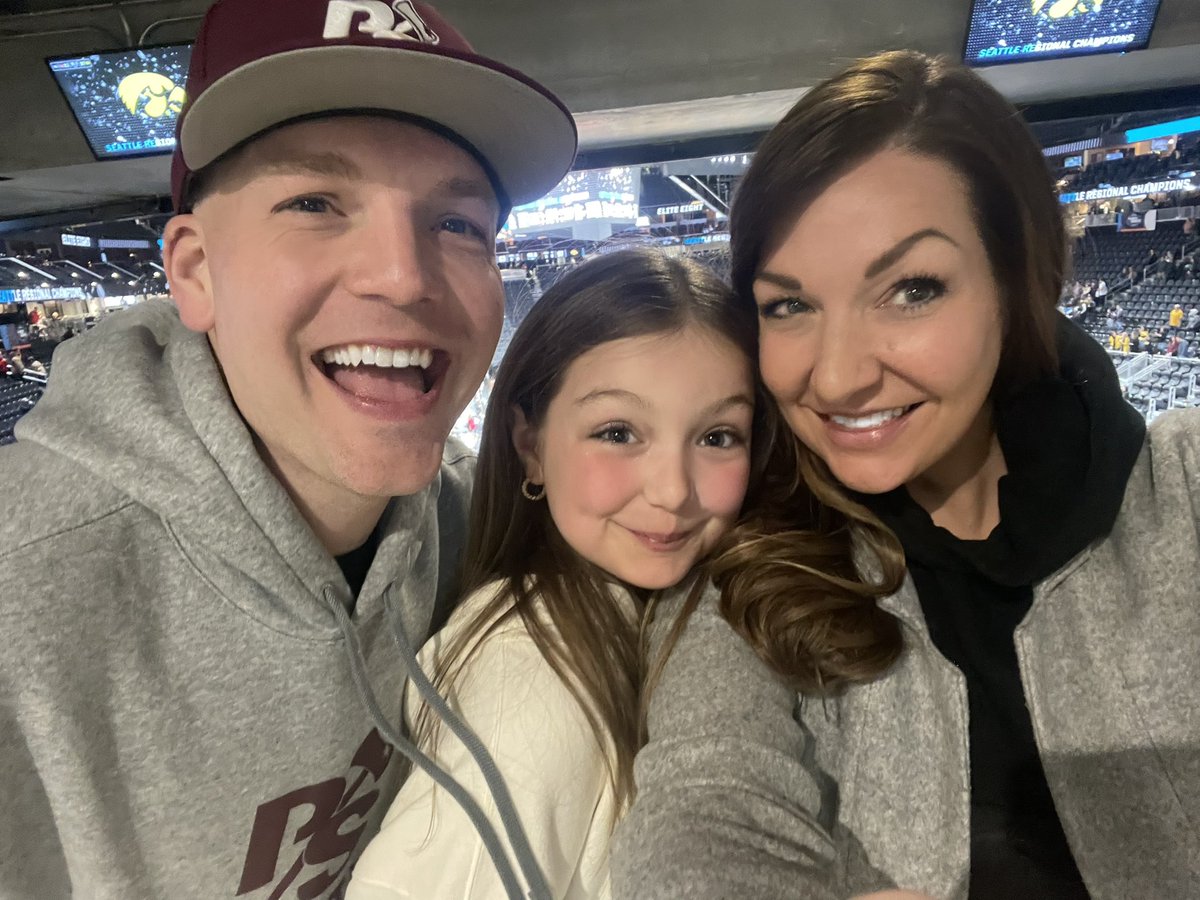 Spitfire_253's tweet photo. What a night 🤩🏀 https://t.co/IJdjdoCw3A