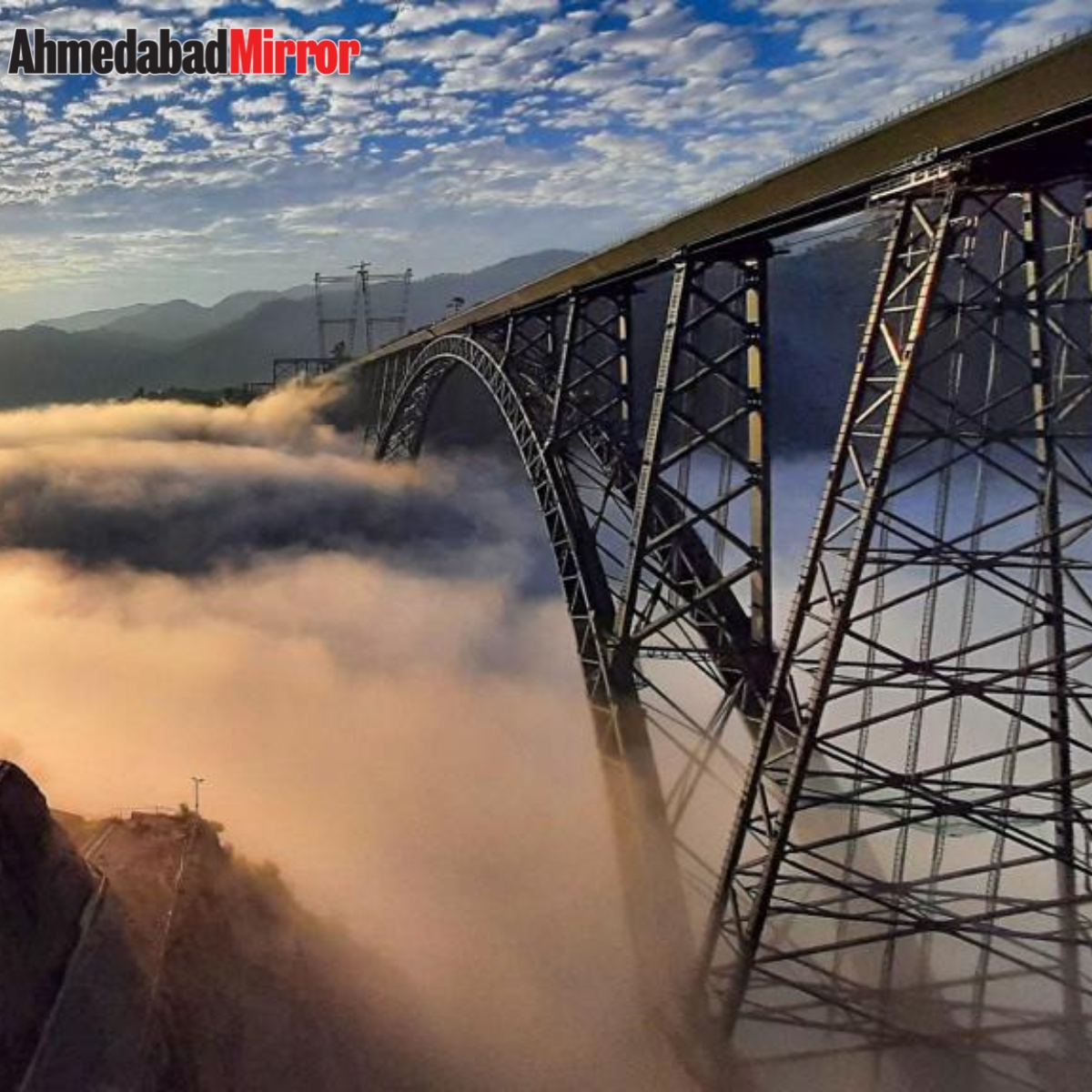 ahmedabadmirror's tweet photo. Union Railways Minister Flags Off India's Udhampur-Srinagar-Baramulla First Trail Run on World's Highest Railway Bridge
#railway #UnionRailwaysMinister #Flags #Indianrailway #USBRL #trackmounted #vehicles #ChenabBridge#firsttrail #ahmedabadmirrorofficial #ahmedabad #india https://t.co/50pz6yfNOS
