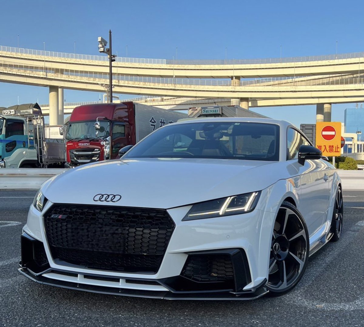 Car Pxrn tweet media