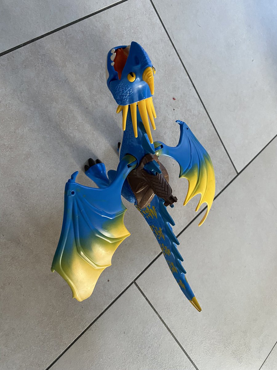 What color is this? <a href="/color_parrot/">Color Parrot 🦜🤖</a>