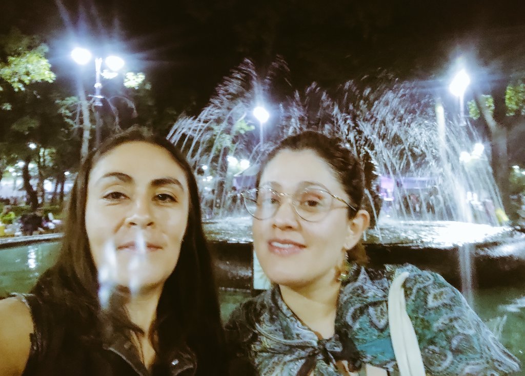 NicaNinemi's tweet photo. Poniendo las reglas en la #Feria #Internacionaldellibro de #Coyoacán #2023 m #metztli #radiantes #art https://t.co/xBQweqwp1l