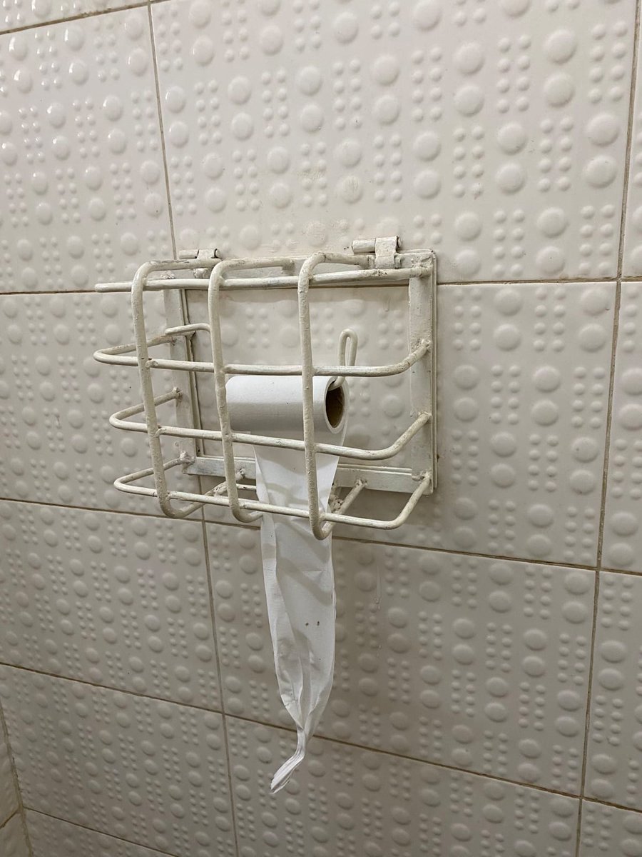 buildingcode_ke's tweet image. Today in #hostilearchitecture 

Pic courtesy.

#buildingcodeke #MaandamanoMonday #demonstrations