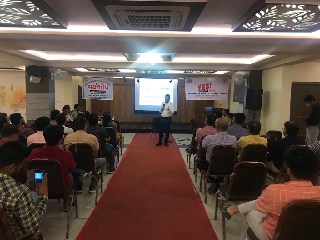 તા.૨૪/૦૩/૨૩ ના રોજ માન.મુખ્ય જીલ્લા આરોગ્ય અધિકારી સાહેબના અધ્યક્ષ સ્થાને મોડાસા ખાતે #પીસી અને પીએનડીટી એક્ટ અન્વયે વર્કશોપ કરવામાં આવ્યો હતો. ⁦માન. સા.શ્રી દ્વારા 
પીસી અને પીએનડીટી એક્ટ અન્વયે  જરુરી સુચનાઓ આપવામાં આવી હતી.
@CollectorArvali