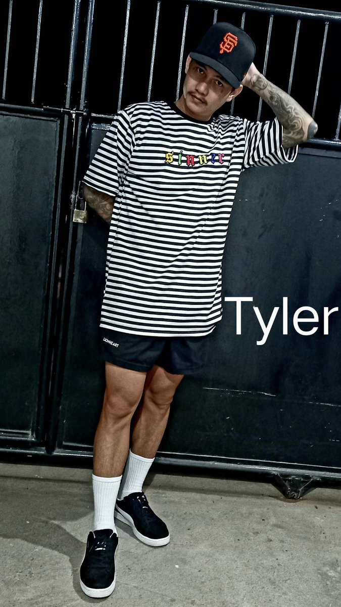 kyle therapist masseur tweet media