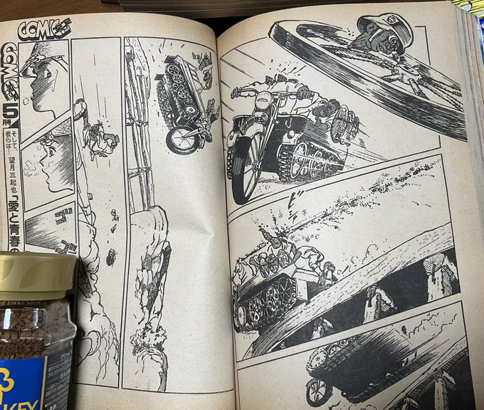 望月三起也先生のワンプカプカのケッテンクラートに豆戦車が  やっぱミリタリーアクションは望月先生だね。ほんま足元にも及ばん。単行本集め直そうかな。 