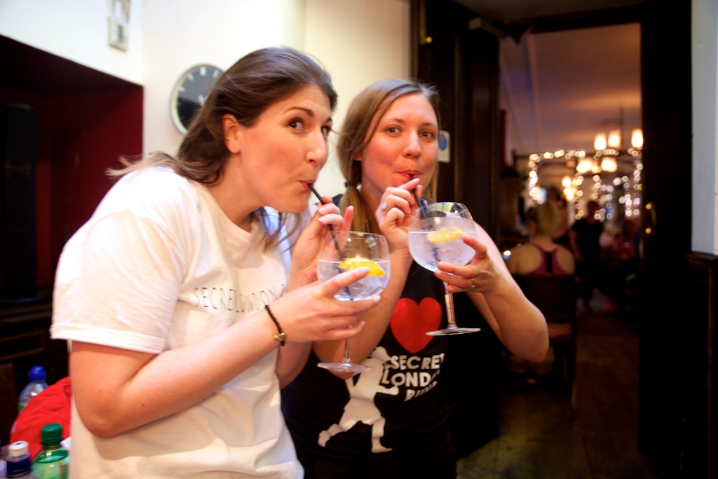 SecretRuns's tweet image. Running for the love of gin since 2016 🍸️🥰🏃‍♀️💨

Come to the Secret Gin Run - a number of dates available in 2023:
secretlondonruns.com/calendar