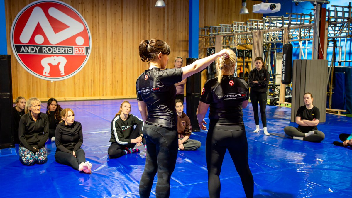 Great turn out for our ladies self defence seminar 🖤 #empowerwomen