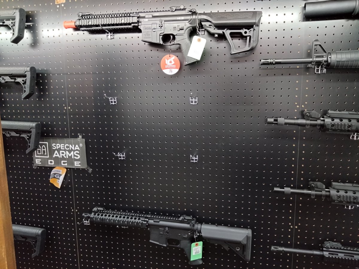 WESTSIDE_army's tweet photo. SPECNA ARMS のDD Mk18が少なくなっちゃいましたねぇ・・・発注せねば‼️
SPECNAで欲しいモデルがある方は今ご注文頂くとタイミング的に良いですよ。
ご来店お待ちしております。
#SPECNA #電動ガン #ASTER搭載 #エアガン https://t.co/sVyPmQvide